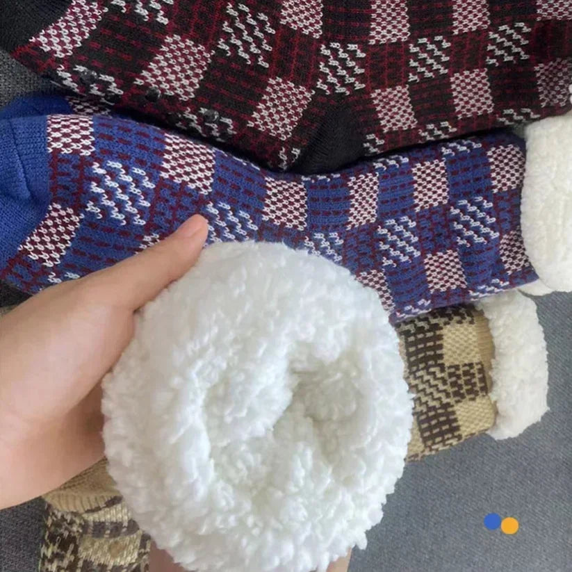 Grid red fluffy socks